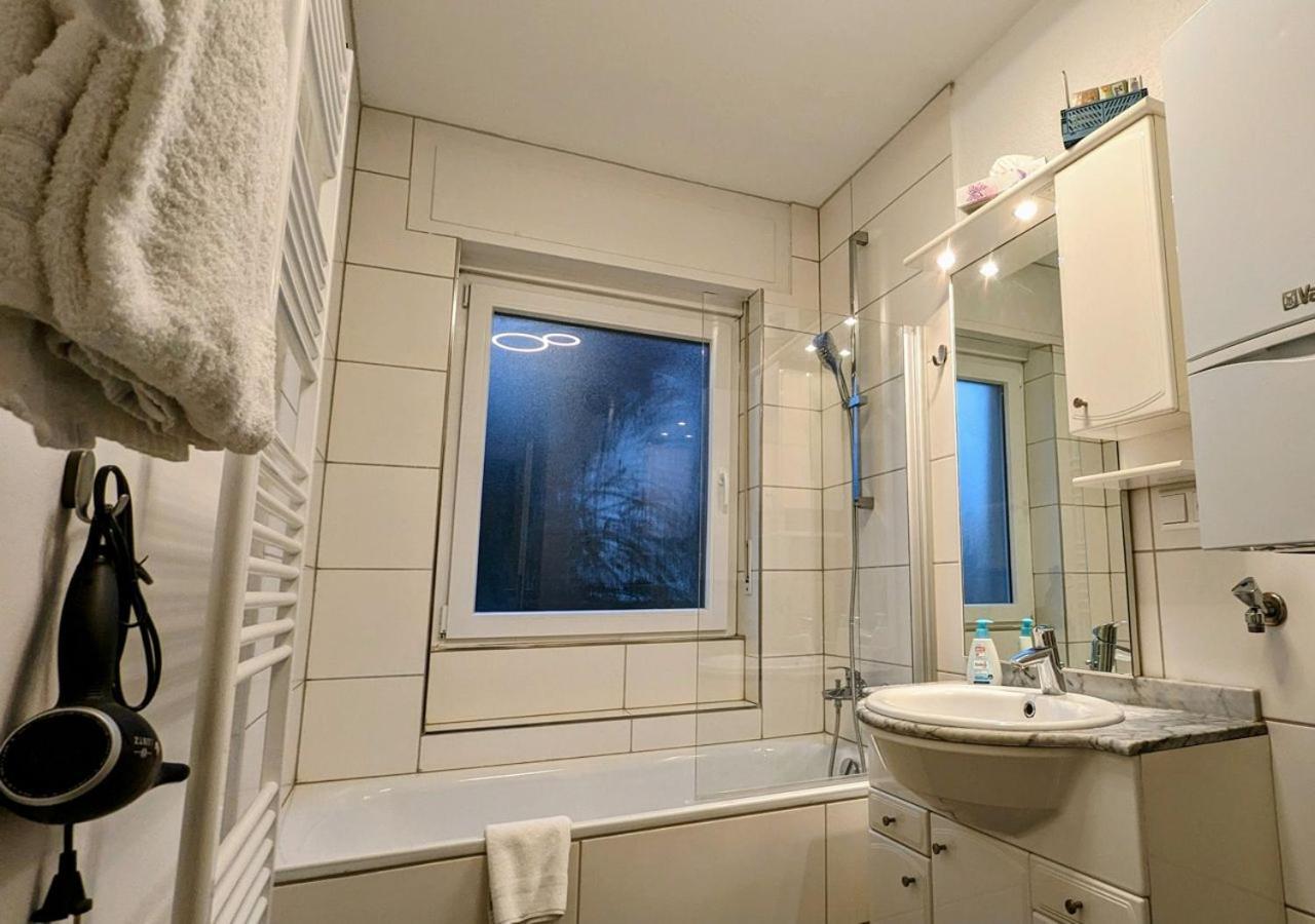 Apartamento 65Qm Altbaucharme Mit Zwei Balkonen Karlsruhe Exterior foto